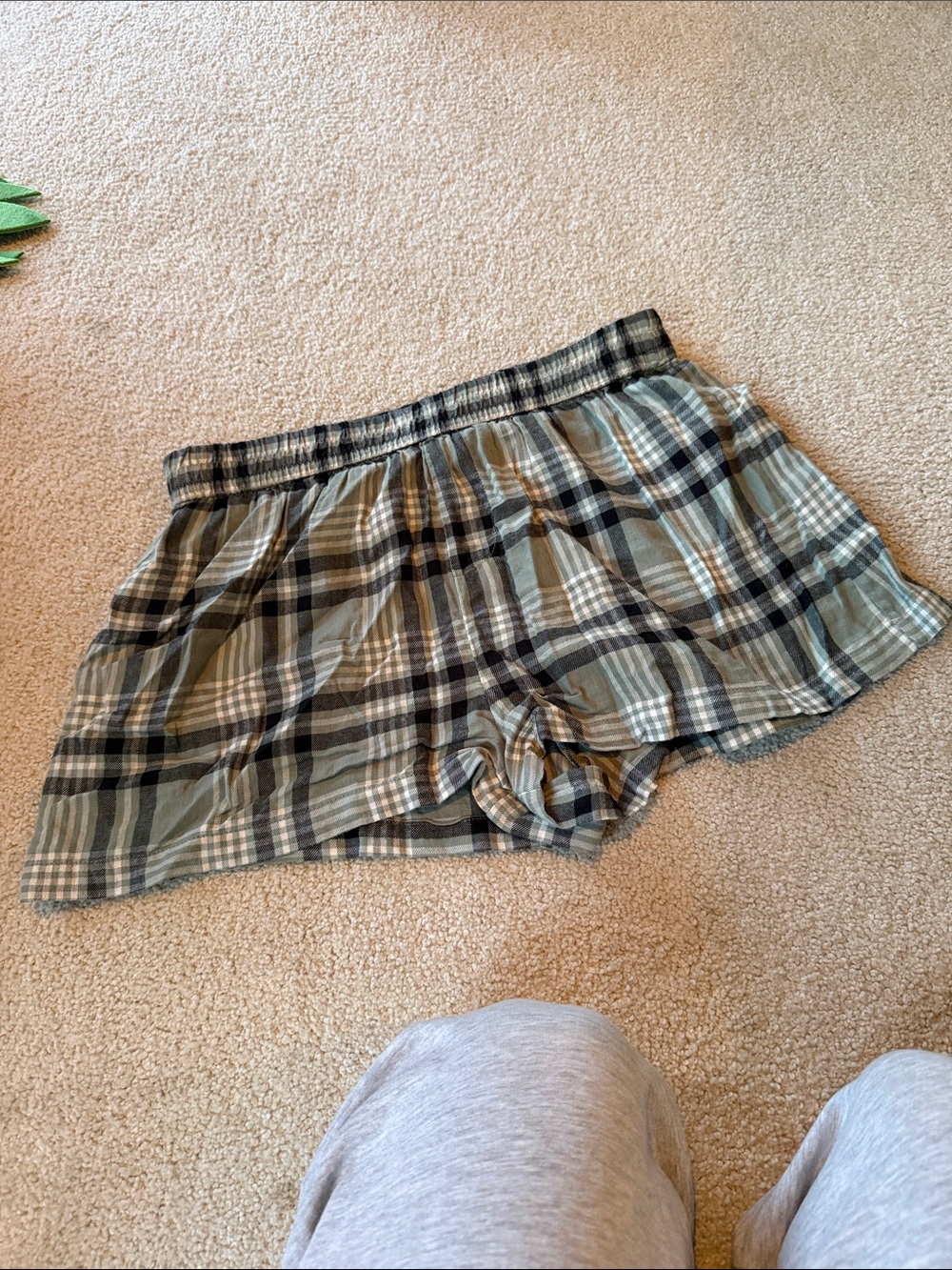 Forever 21 Olive Green Plaid Elastic-Waist Sleep Shorts